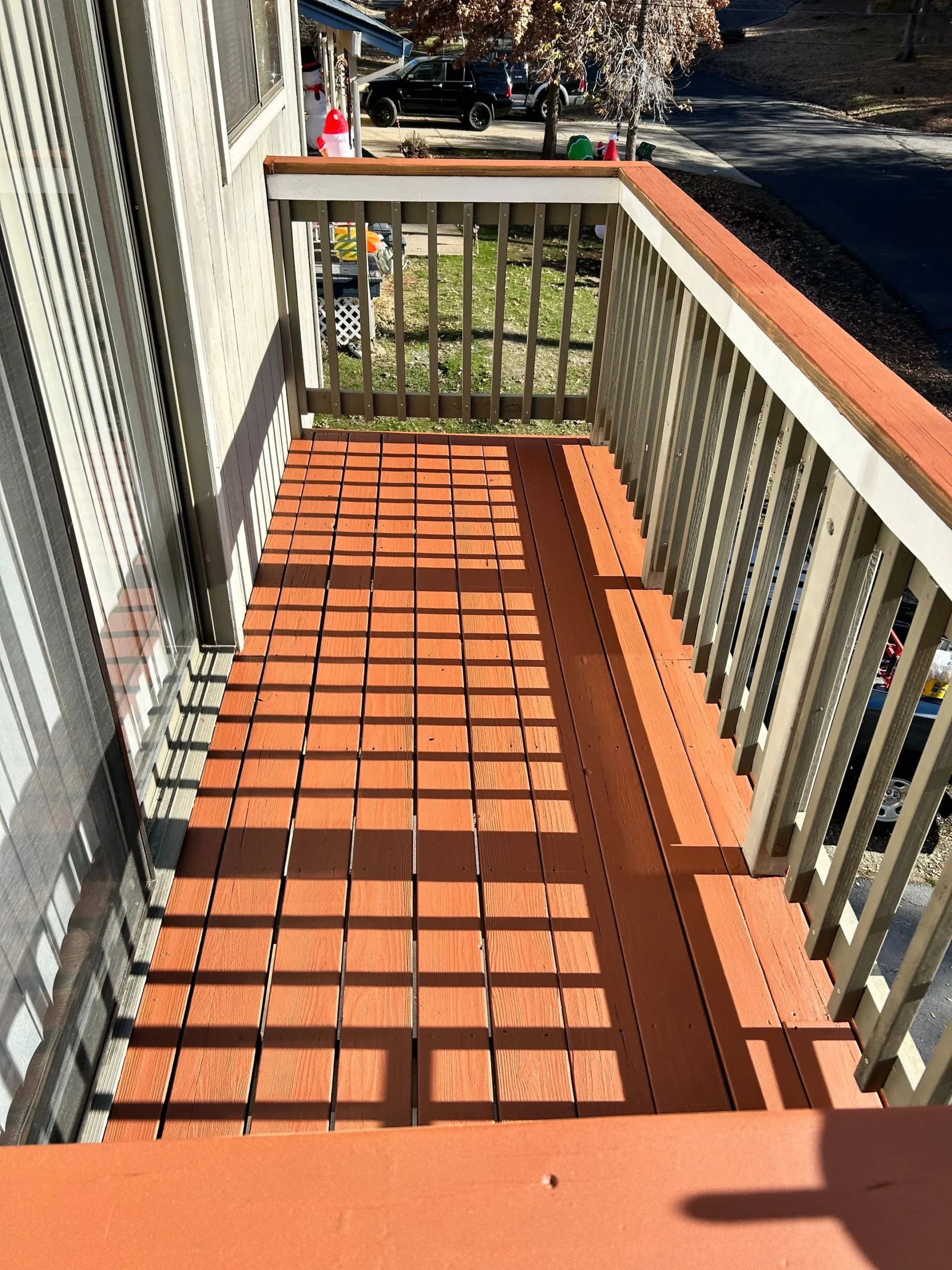 Deck Staining and Sealing