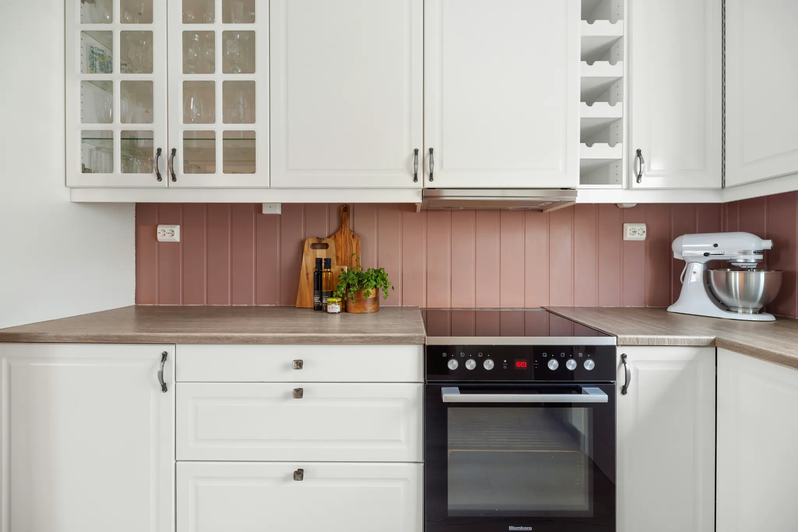 interior kitchen cabinet painting